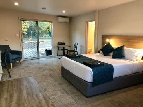 Standard Queen Room