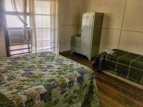 Basic Triple Room with Shared Bathroom