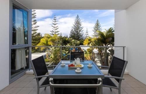Two-Bedroom Apartment with Two Bathrooms