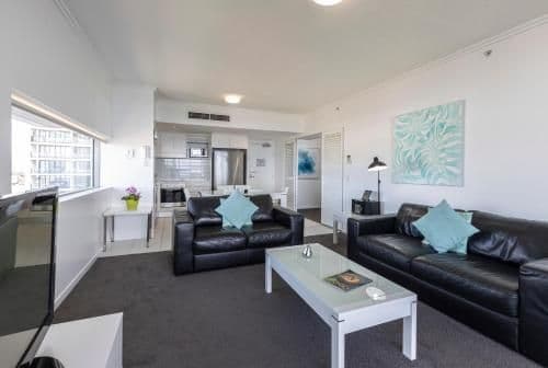 Two-Bedroom Apartment with One Bathroom and Ocean View
