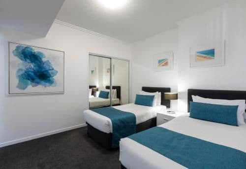 Two-Bedroom Apartment with One Bathroom and Ocean View
