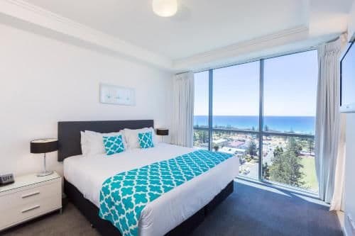 Two-Bedroom Apartment with One Bathroom and Ocean View