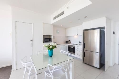 Two-Bedroom Apartment with One Bathroom and Ocean View