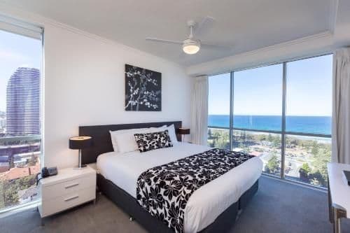 Two-Bedroom Apartment with Two Bathrooms and Ocean View