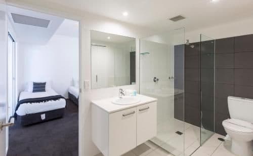 Two-Bedroom Apartment with One Bathroom and Ocean View