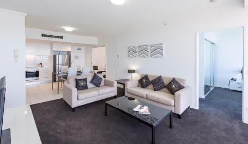 Two-Bedroom Apartment with One Bathroom and Ocean View