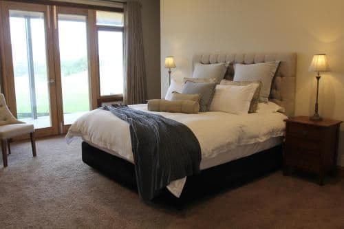 King Room with Mountain View
