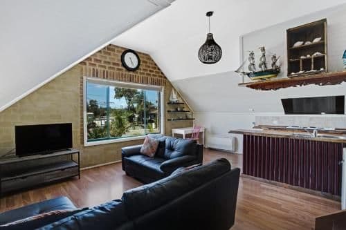 Five-Bedroom Apartment