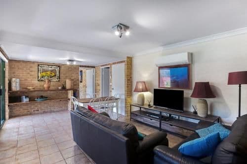 Five-Bedroom Apartment