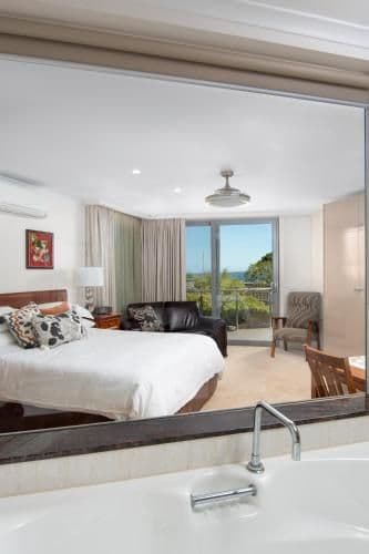 Deluxe Double Room with Balcony and Sea View