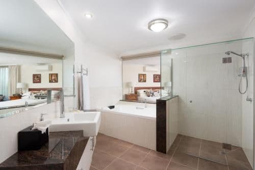 Deluxe Double Room with Balcony and Sea View