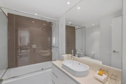 Three-Bedroom Apartments with Ocean Views Sky High