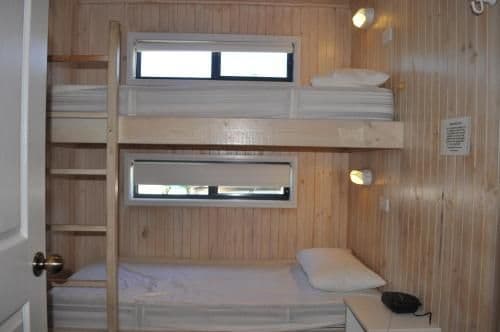 Four-Bedroom Deluxe Waterfront Family Villa with Spa Bath - 9