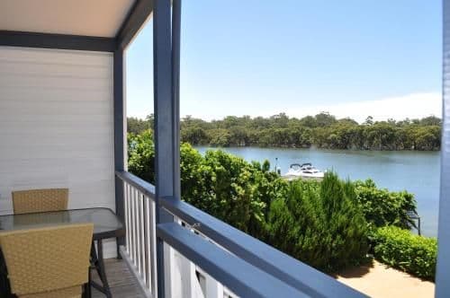 Four-Bedroom Deluxe Waterfront Family Villa with Spa Bath - 9