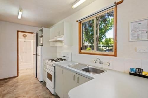Standard 2 Bedroom Cabin - Sleeps 5