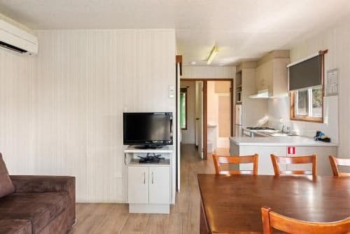 Standard 2 Bedroom Cabin - Sleeps 6