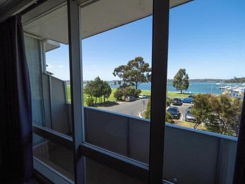 King Room with Ocean View - Non-Smoking