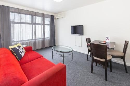 One-Bedroom Apartment - Gipps