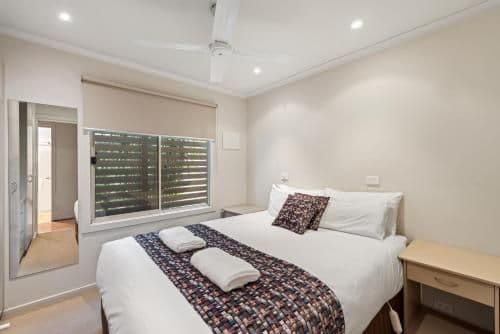 Deluxe 3 Bedroom Duplex Cabin
