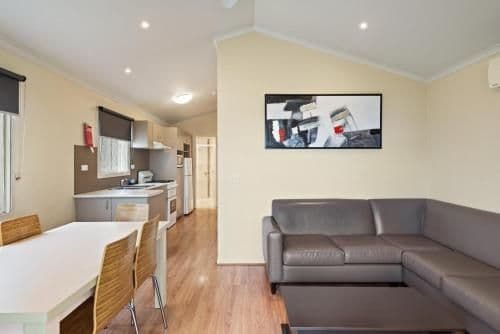 Superior 2 Bedroom Lakeview Cabin