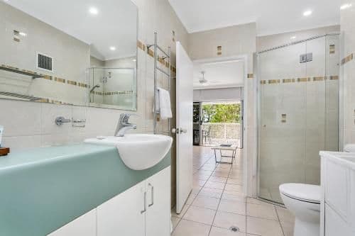 One-Bedroom Apartment - Top Floor