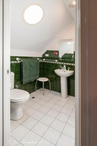 Queen Room with Private Bathroom