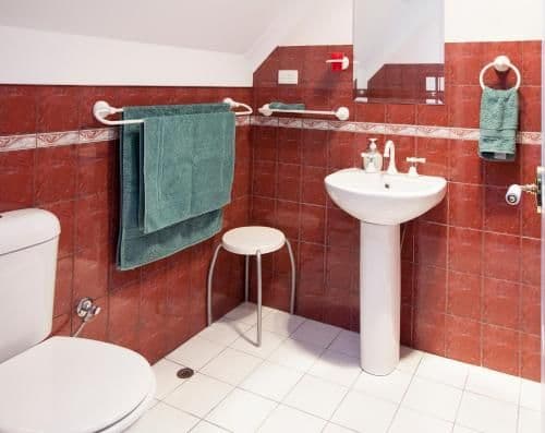 Large Single Room with Private Bathroom