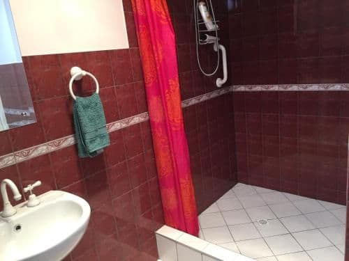 Large Single Room with Private Bathroom