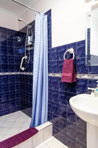Twin Room with Private Bathroom