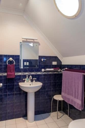 Twin Room with Private Bathroom
