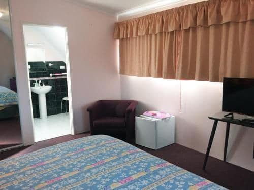 King Room with Private Bathroom
