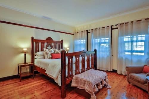 Queen Room