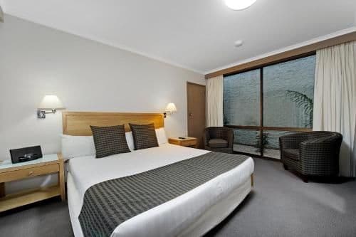 Premium Queen Room