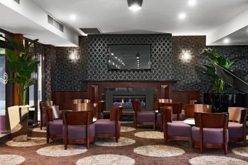 Premium Queen Room
