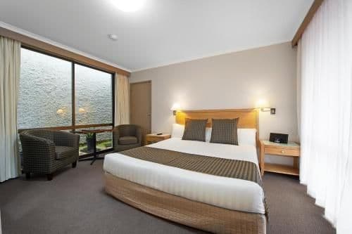 Premium Queen Room