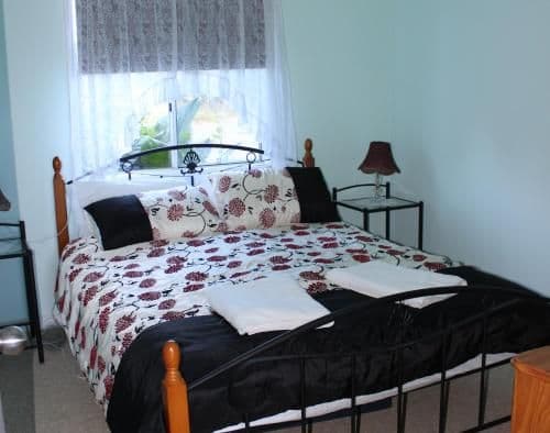 Two-Bedroom Lorikeet Cottage