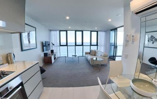 One-Bedroom Apartment with Ocean View - (No Housekeeping)