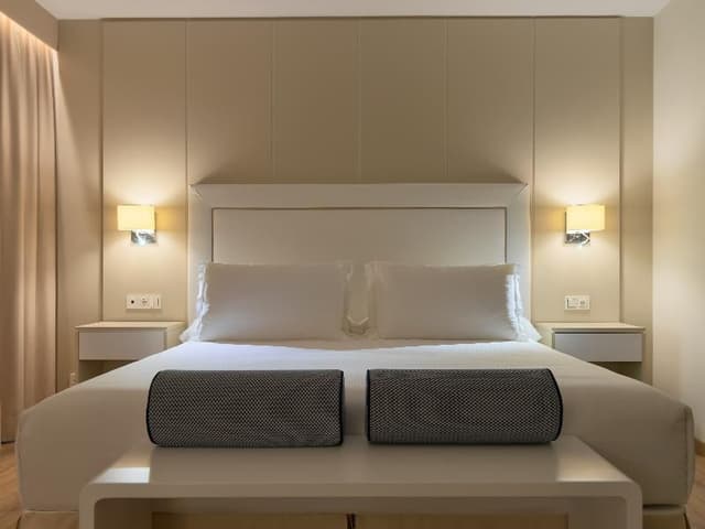 JUNIOR SUITE CAPACITY 2