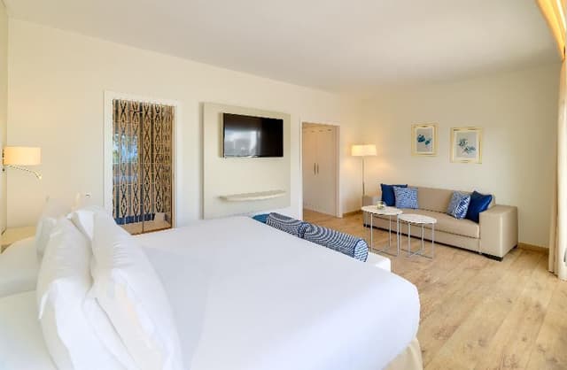 JUNIOR SUITE STANDARD