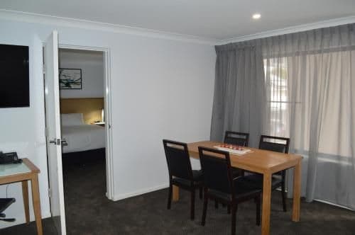 Deluxe Family Suite