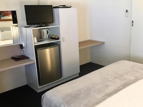 Deluxe King Suite