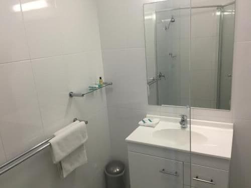 Two-Bedroom Apartment with Sea View 5