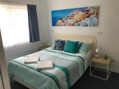 Two-Bedroom Apartment with Sea View 7