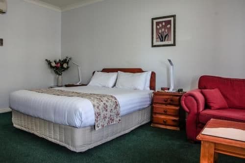 Deluxe Queen Room