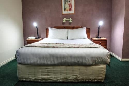 Executive Queen Room