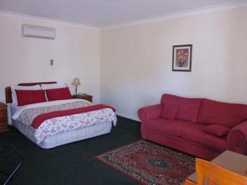 Deluxe Queen Room