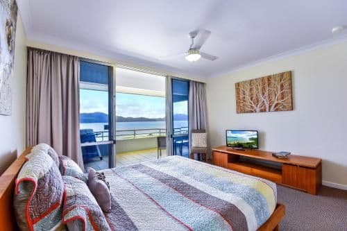 3 Bedroom Apartment with Sea View