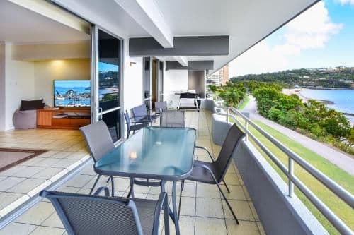 3 Bedroom Apartment with Sea View
