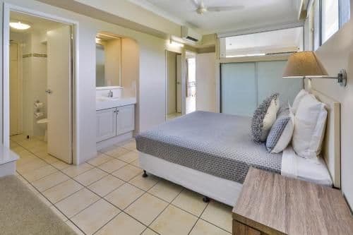 1 Bedroom Apartment with Sea View