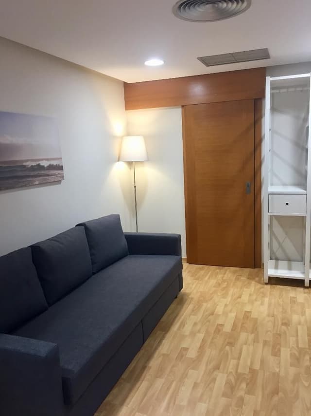 FAMILY ROOM CAPACITY 2